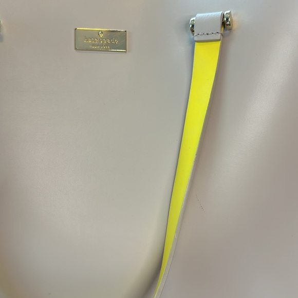 Kate Spade Nude and Yellow Tote Purse with matching wallet - Picture 3 of 10
